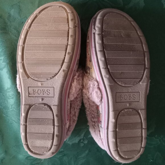 Ladies gently used Bobs multi- coloured cats slippers size 7 with faux fur trim - Picture 2 of 2